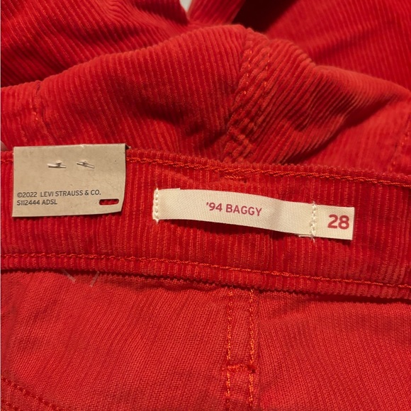 NWT Levi’s ‘94 Baggy Red Corduroy Womens Jeans - Picture 9 of 12